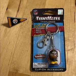 Pittsburgh SteelersTeenyMates NFL Clip-On Keychain and Penant Pin